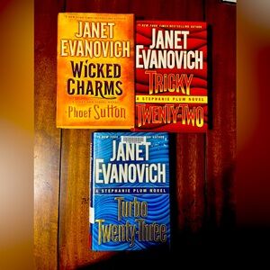 Janet Evanovich hardback books(3).